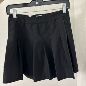 Aritzia Black Pleated Women's Skirt